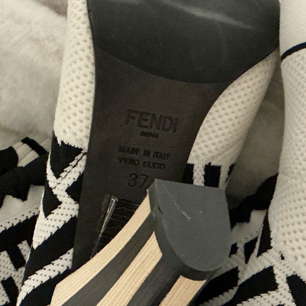 Fendi Black/White Sweater Ankle Boots Size 37 - Picture 4 of 16
